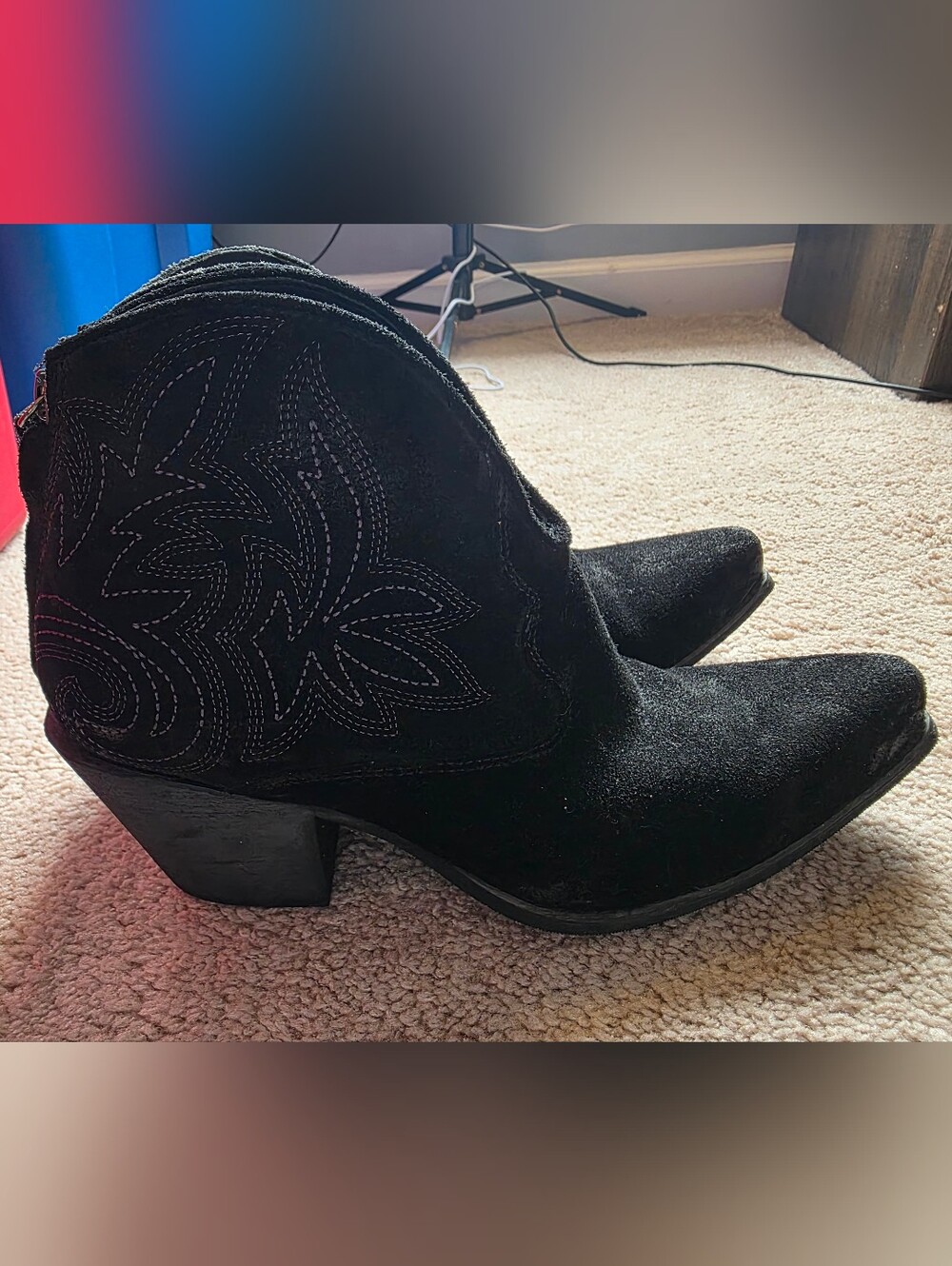 Ariat Women's Layla Western Ankle Boots - Distressed Black Suede Sz 9